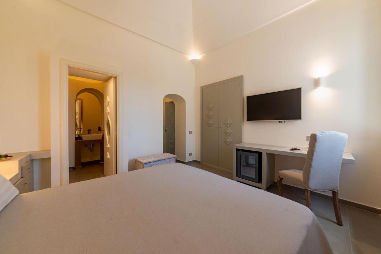Insula Boutique Hotel 4*
