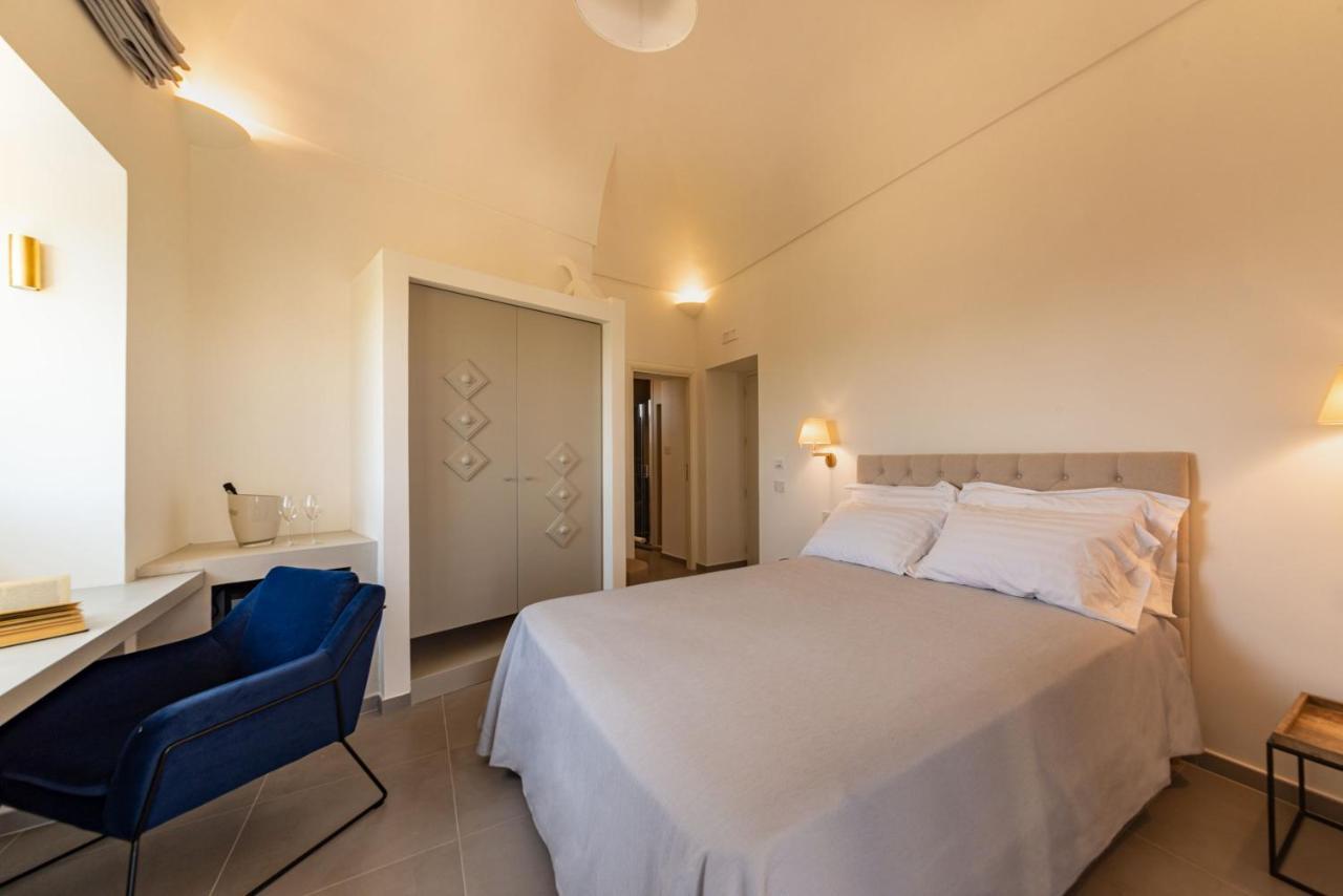 Insula Boutique Hotel 4*