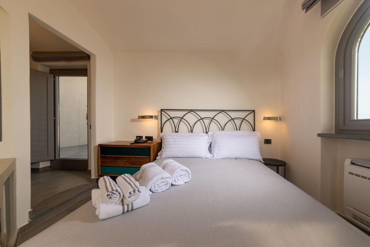Insula Boutique Hotel 4*