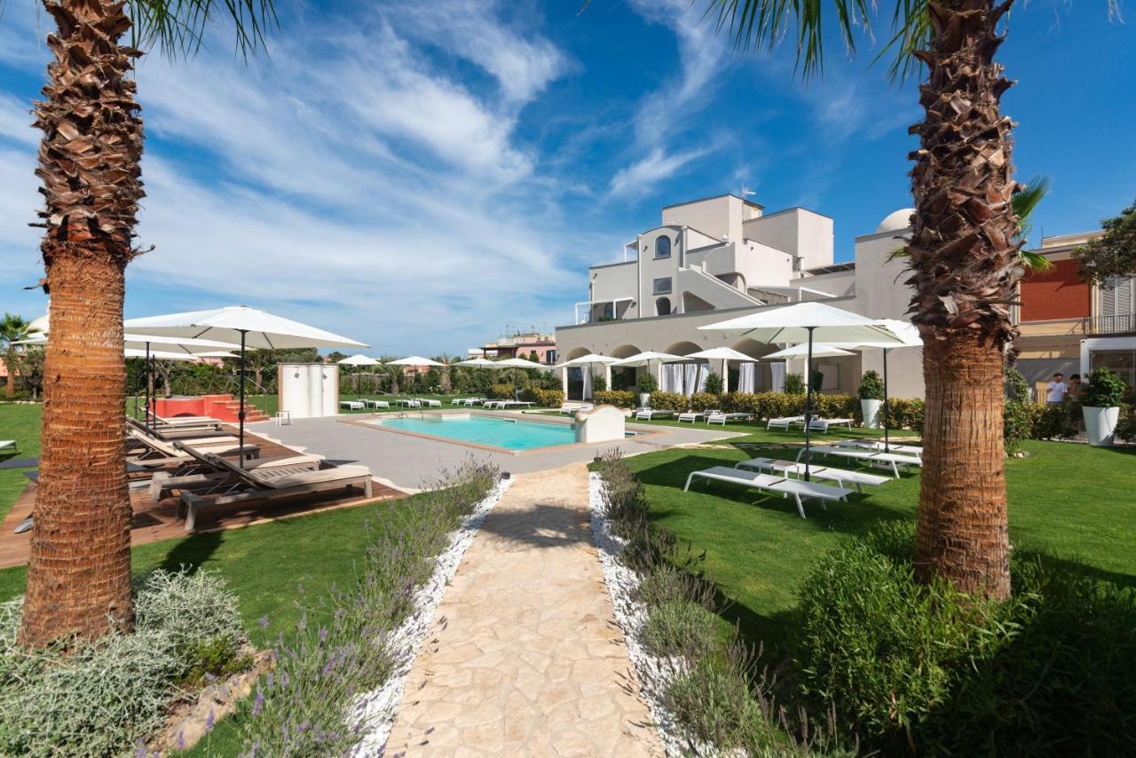 Insula Boutique 4*